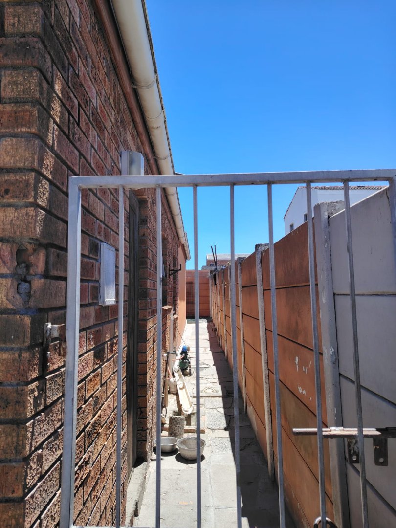 3 Bedroom Property for Sale in Woodlands Western Cape